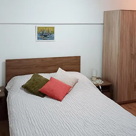 Lovely In Apartman Gruda